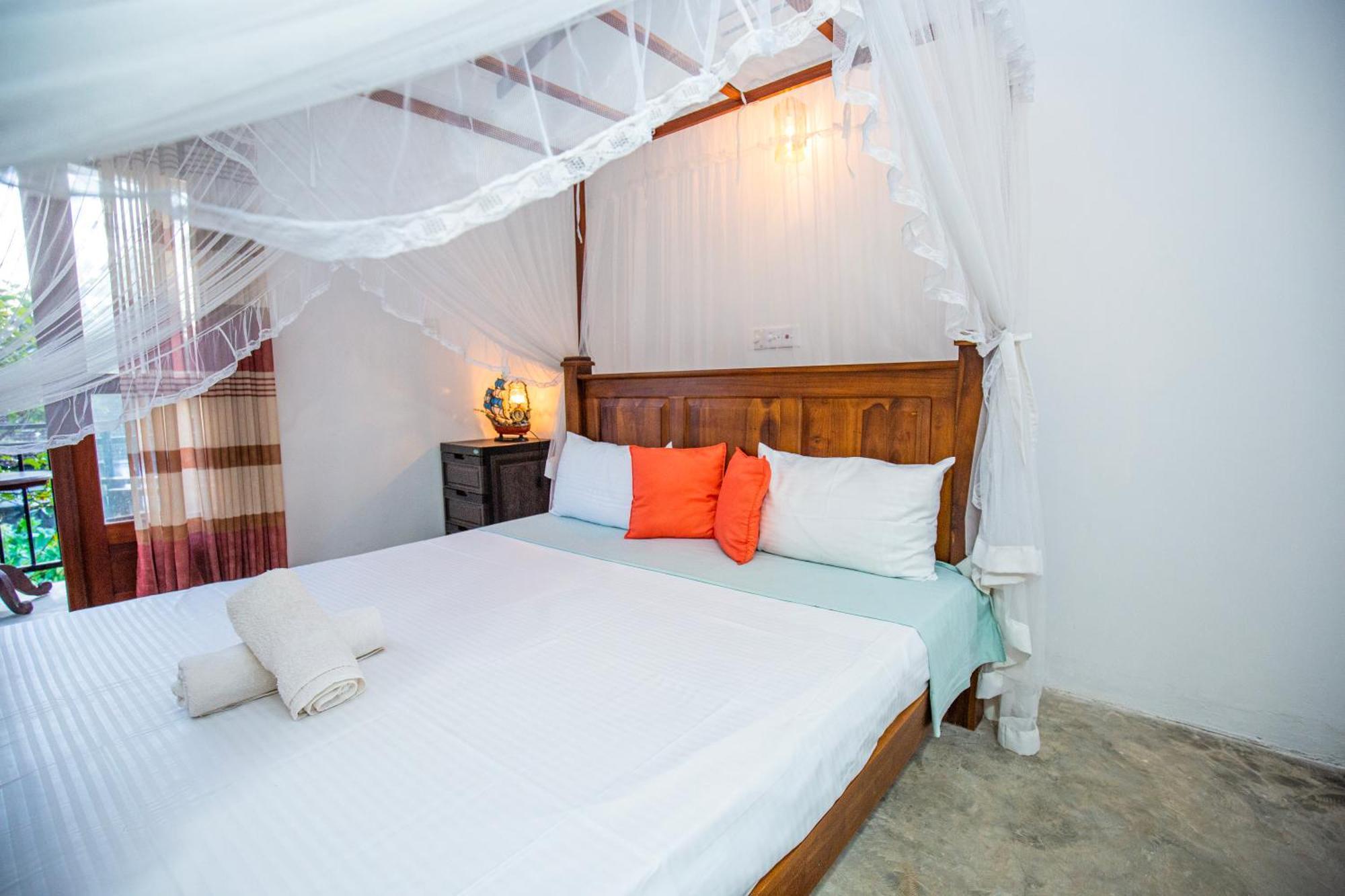 Turtle Lamp Hotel อูนาวาตูนา ภายนอก รูปภาพ