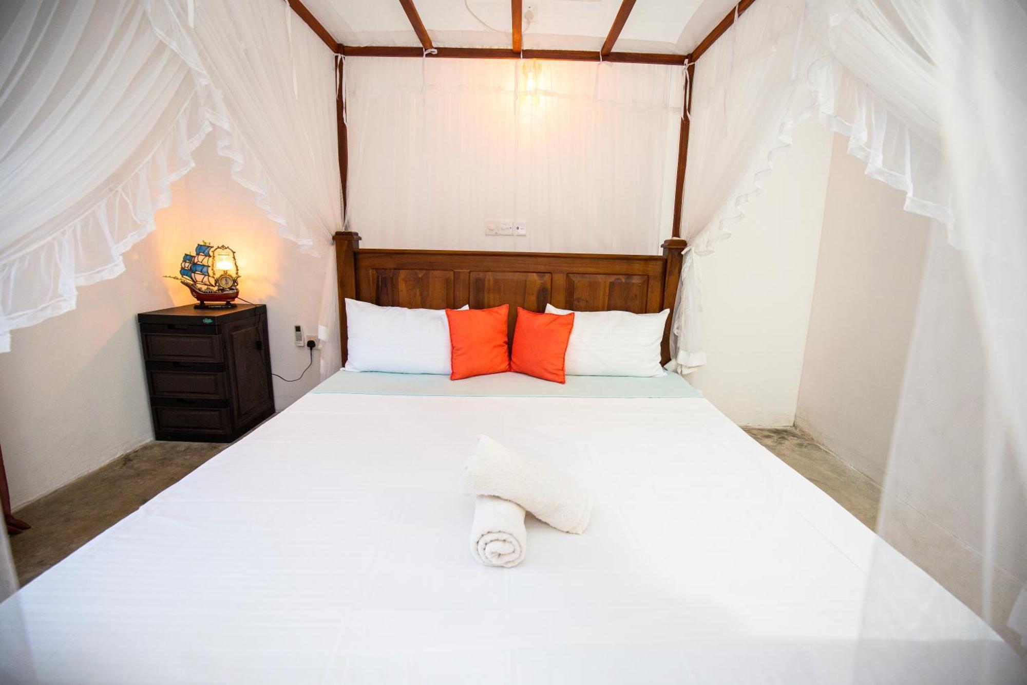 Turtle Lamp Hotel อูนาวาตูนา ภายนอก รูปภาพ